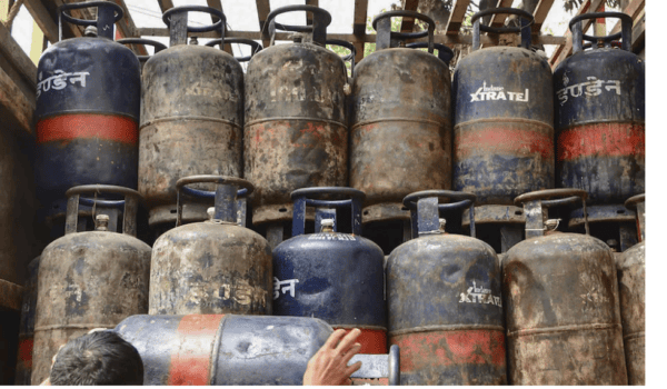 LPG prices down, savings up! Commercial cylinders cheaper by ₹192