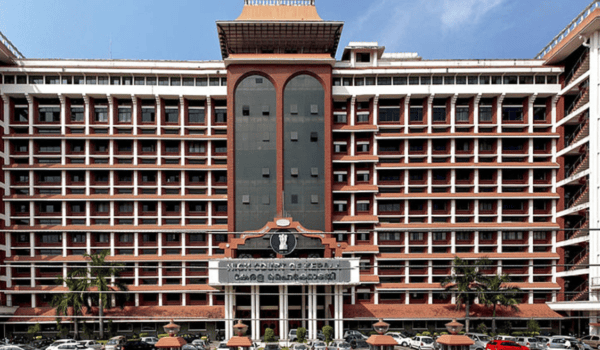 CMRL Case: High Court Hearing on Pleas by Pinarayi Vijayan and Others Today