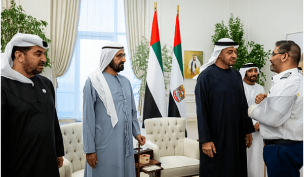UAE President Awards Prestigious Honour to flydubai Crew Members